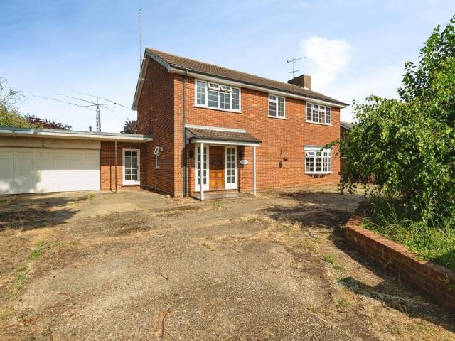 House for sale in Stokesby, Norfolk