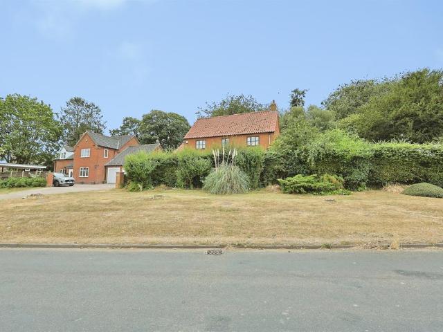 House for sale in East Tuddenham, Norfolk