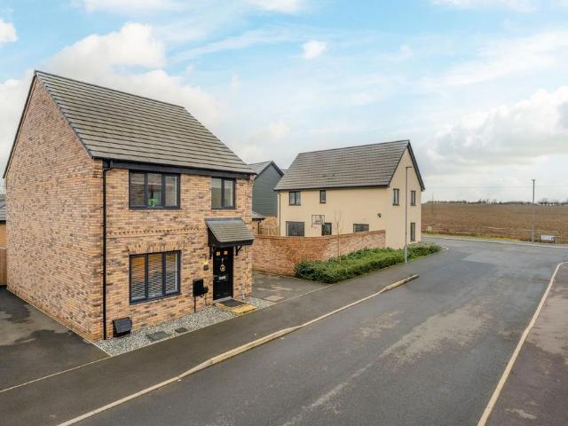 House for sale in Olney