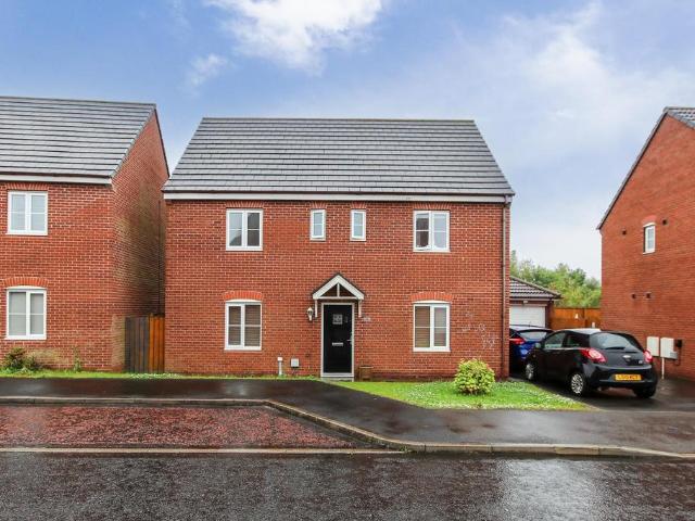 House for sale in Holystone, North Tyneside