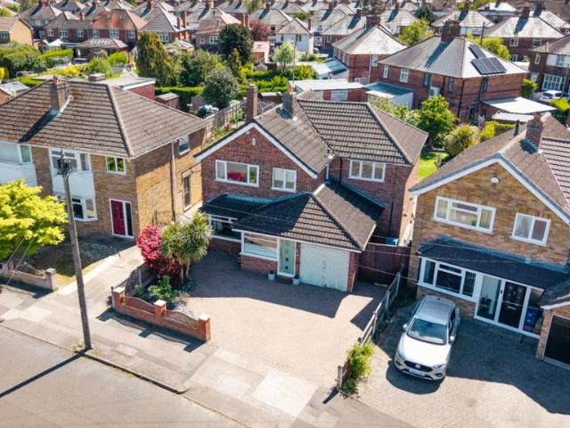 House for sale in Caldermill, East Midlands