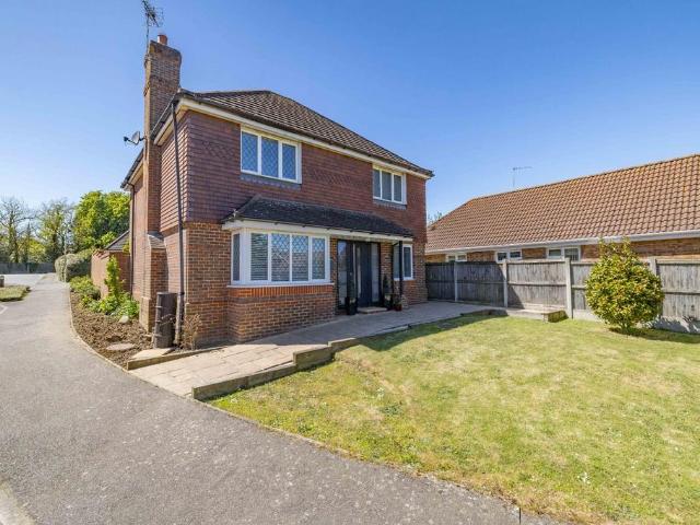 House for sale in Willesborough Lees, Bridgefield