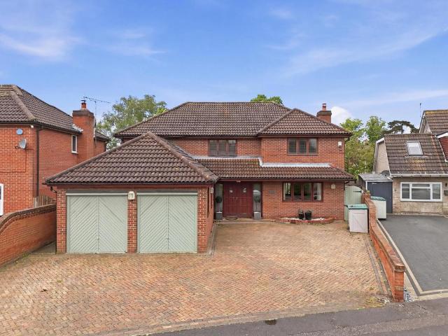 House for sale in Highwoods, Fordham Heath