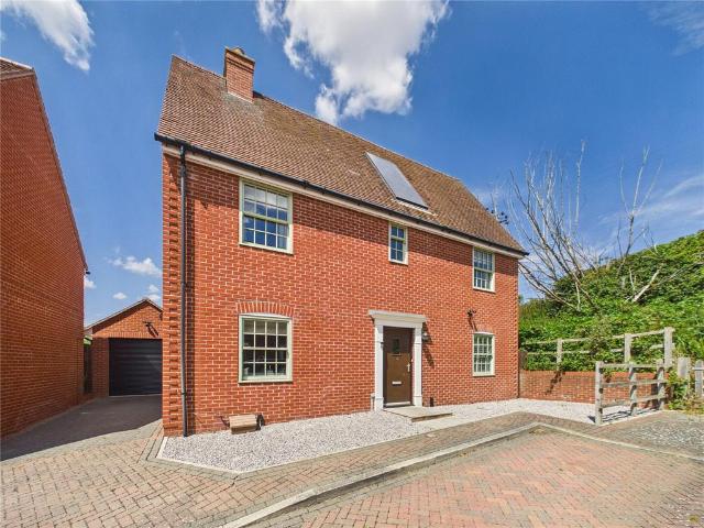 House for sale in Chelmondiston, Suffolk