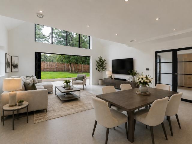 House for sale in Pachesham Park, Surrey