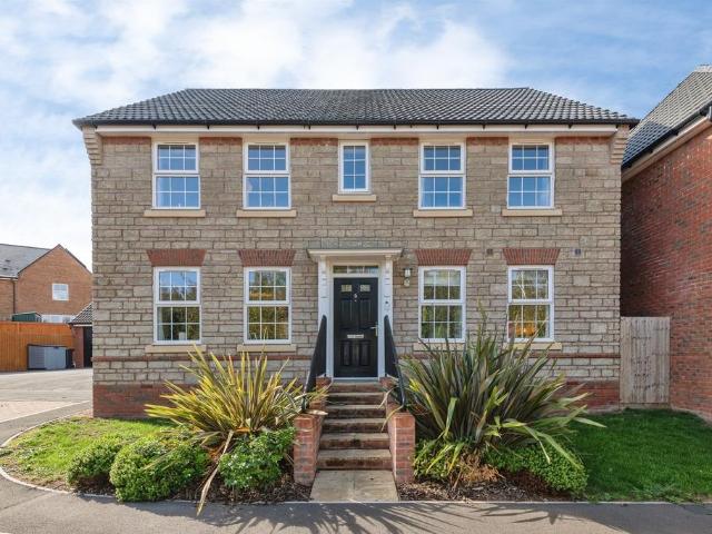 House for sale in Priorswood, Taunton