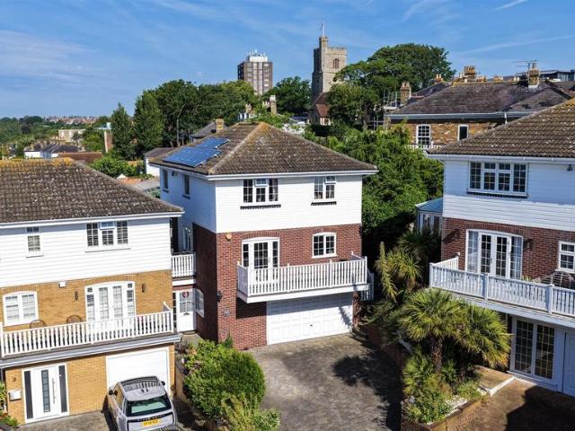 House for sale in Alton Barnes, Isle Of Man