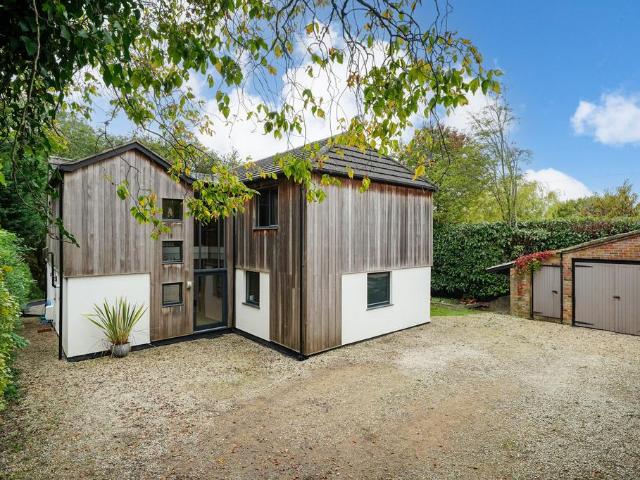 House for sale in Chartridge, Bellingdon