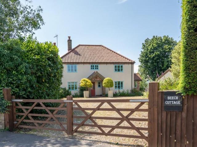 House for sale in Barton Turf, Comers