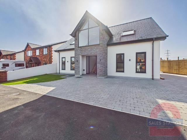 House for sale in Waundeg, Sirhowy