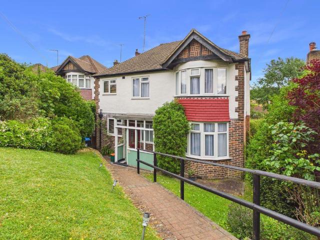 House for sale in Hillview, Surrey