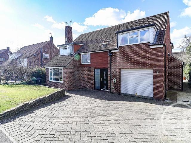 House for sale in Harewood, West Yorkshire
