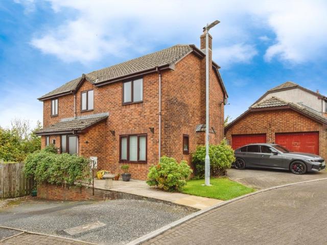 House for sale in St Neot, Cornwall
