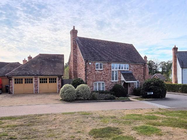 House for sale in Perryfields, West Sussex