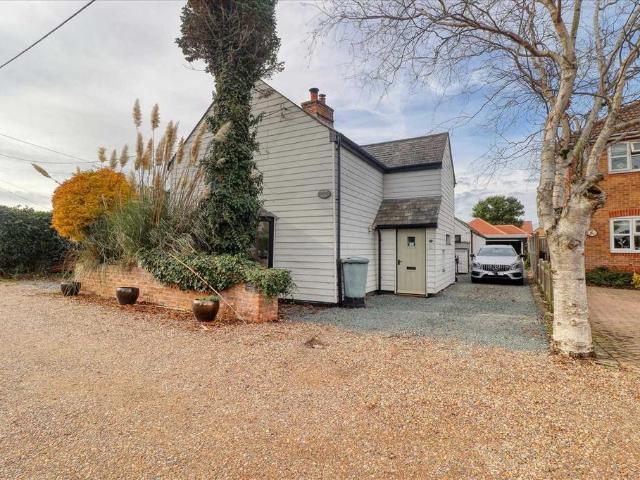 House for sale in Frinton and Walton, Dale Hill