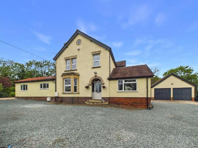 House for sale in Pamington, Gloucestershire
