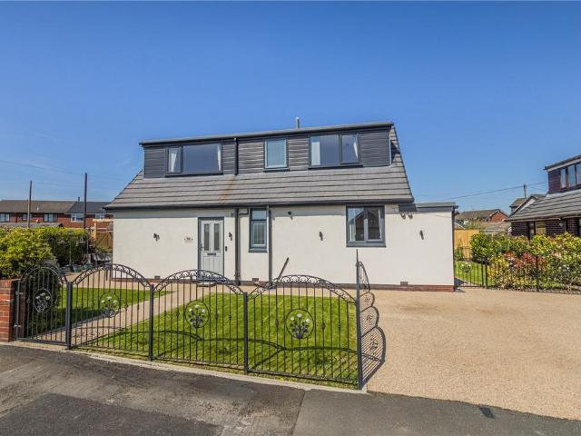 Bungalow for sale in Burnedge, Greater Manchester