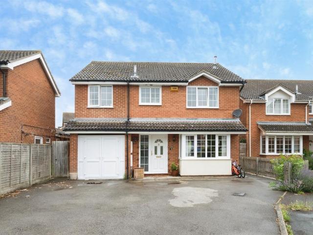 House for sale in Southcourt, Aylesbury