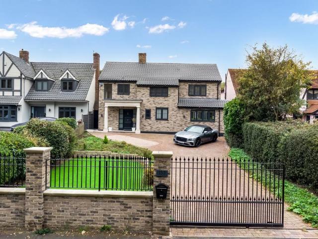 House for sale in Fretherne, Hertfordshire