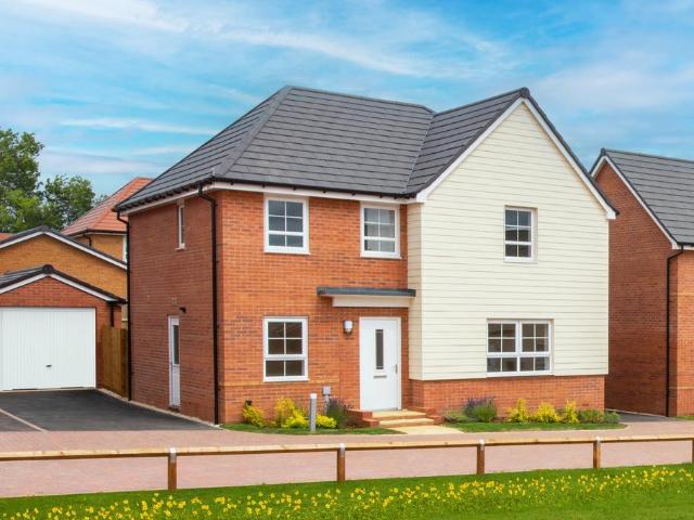 House for sale in Overstone, Moulton