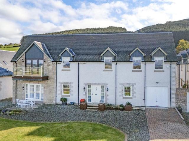 House for sale in Tullibardine, Scotland