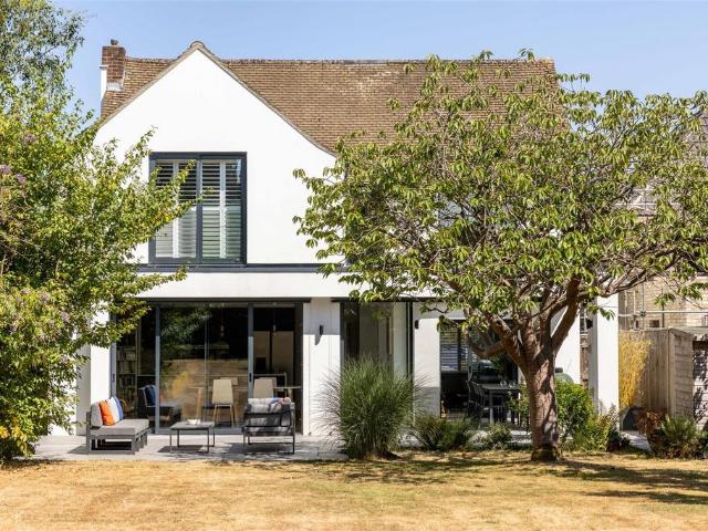House for sale in Red Hill, Surrey