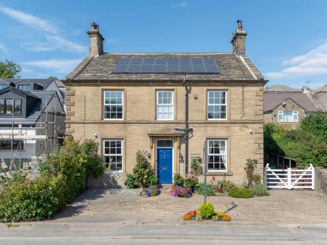 House for sale in Thornton, West Yorkshire