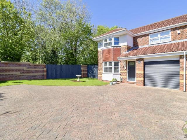 House for sale in Fulford Grange, Tyne And Wear