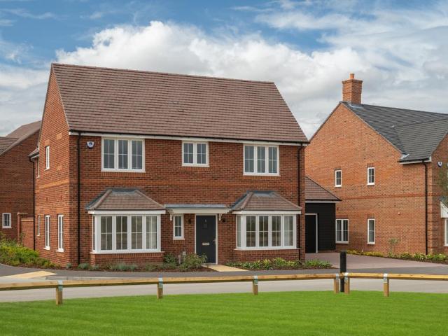 House for sale in Little Kimble, Buckinghamshire