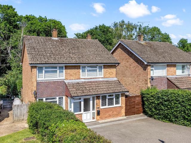 House for sale in Alderbrook, Cross In Hand