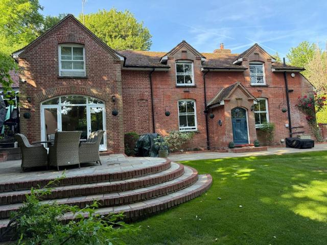 House for sale in Batchworth, Hertfordshire