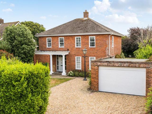 House for sale in Littlecote, West Sussex