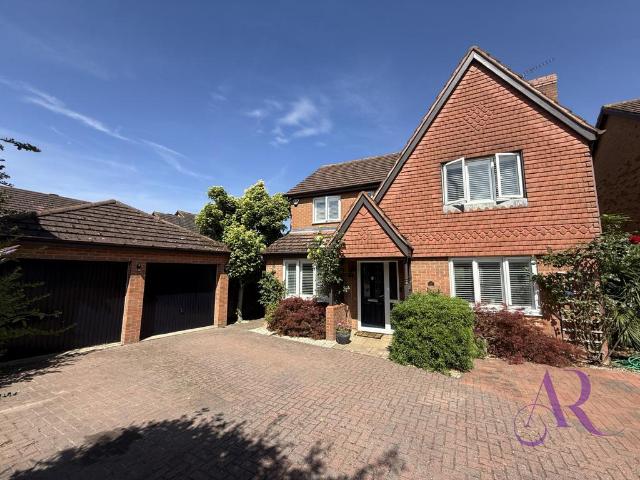 House for sale in Poets Estate, Newport Pagnell