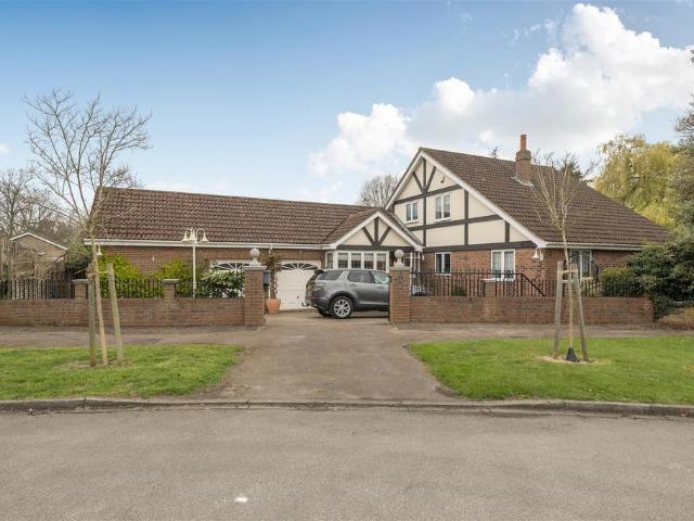 House for sale in Bedford