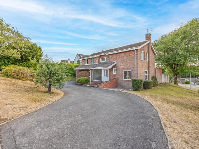 House for sale in Coseley, Dudley