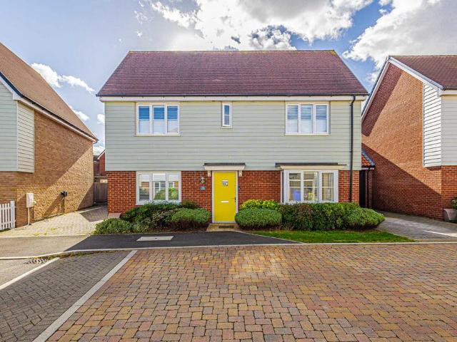 House for sale in Stroud Green, Barling