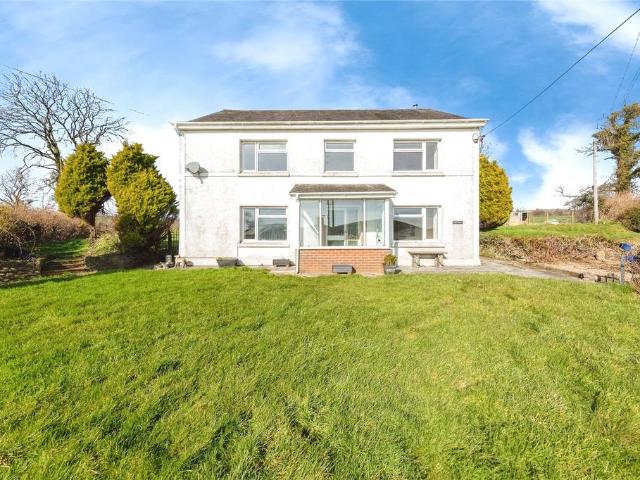 House for sale in Bancffosfelen, Pontyberem