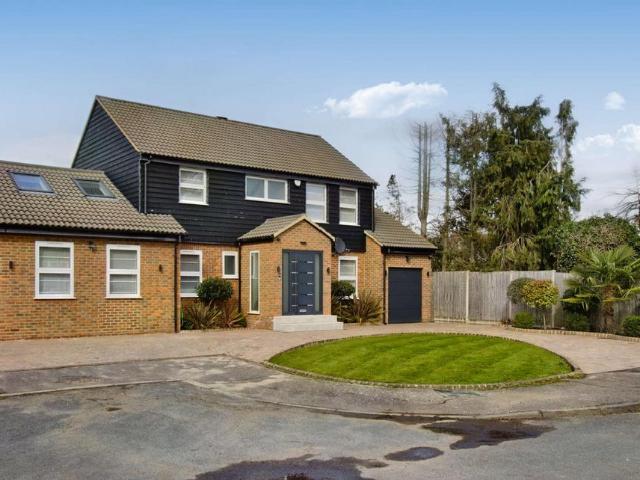 House for sale in Batchworth