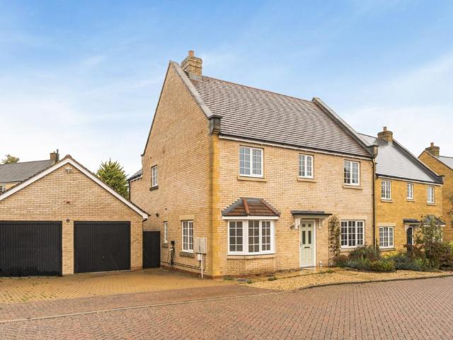 House for sale in Cotswold Gate, West Oxfordshire