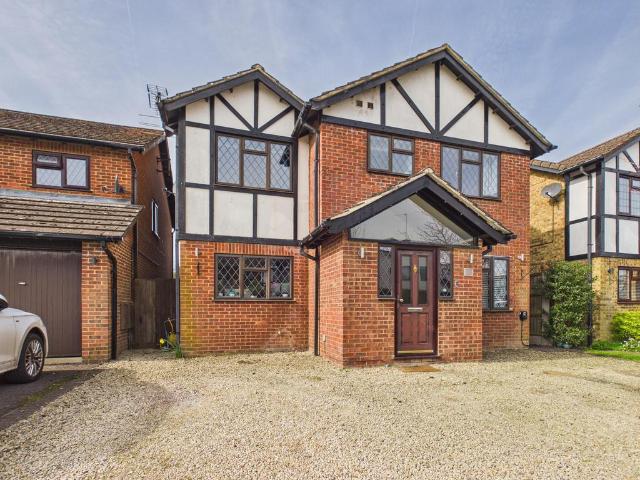 House for sale in Chepping Wycombe, Tylers Green
