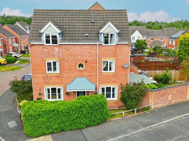 House for sale in Bedworth Heath, Camp Hill