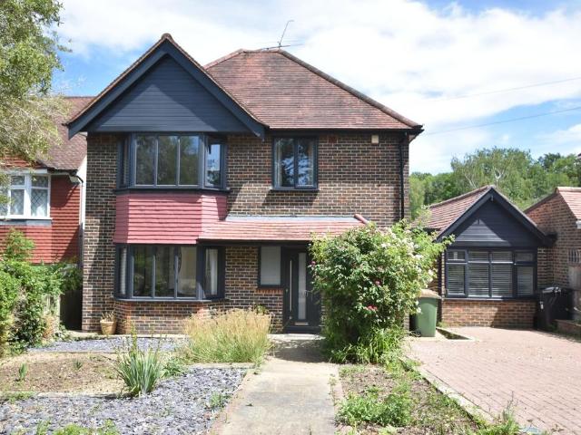 House for sale in Pachesham Park, Surrey
