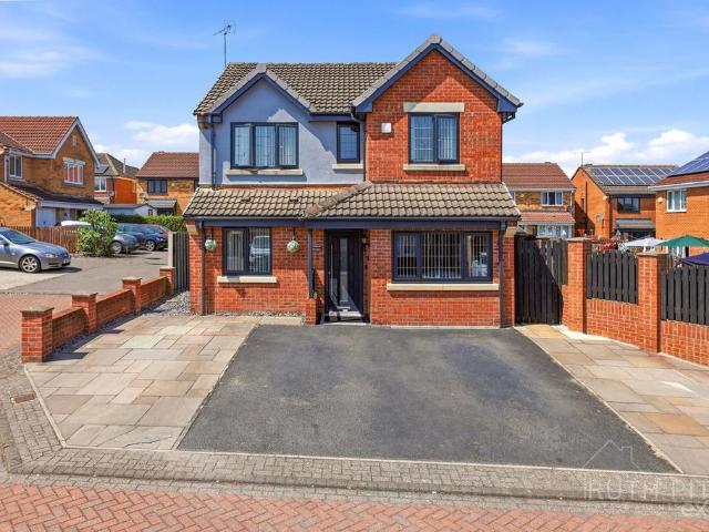 House for sale in South Elmsall, West Yorkshire
