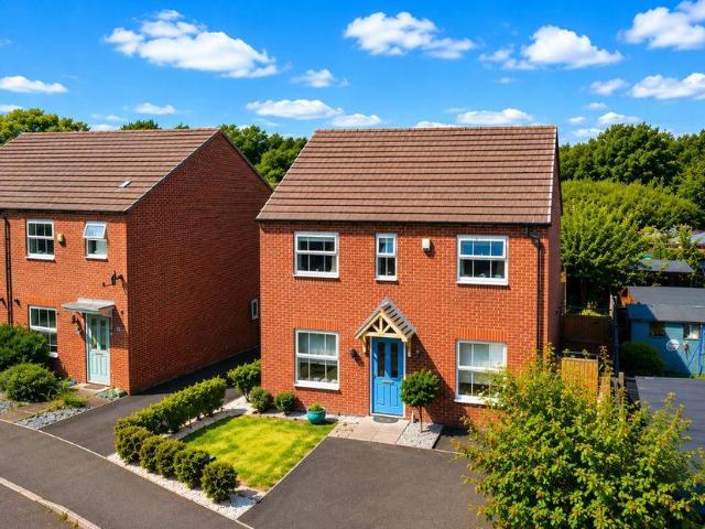 House for sale in Chadsmoor, Staffordshire