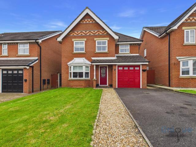 House for sale in Medlar-with-Wesham, Wesham