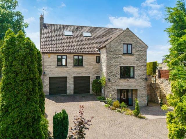 House for sale in Darrington, West Yorkshire