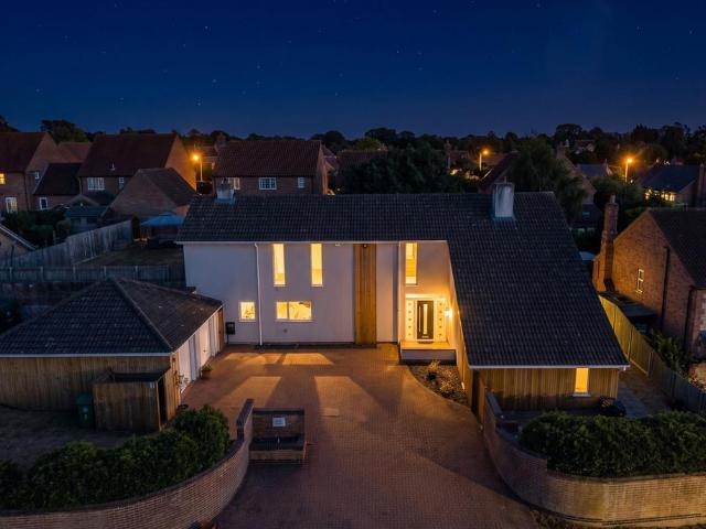 House for sale in Barholm, Lincolnshire