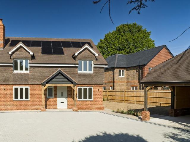 House for sale in Storrington and Sullington, Horsham