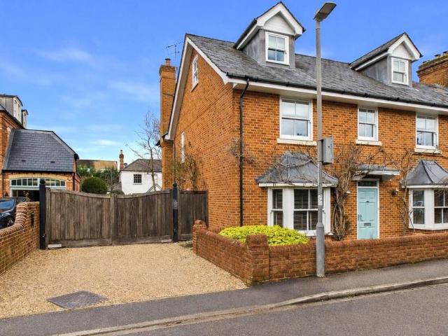 House for sale in Lunnon, Buckinghamshire
