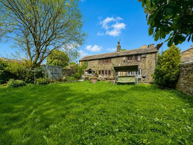 House for sale in Illingworth, West Yorkshire